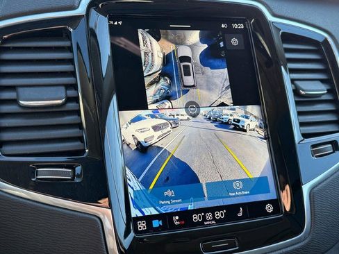 Used 2025 Volvo XC90 B6 Ultra image 23