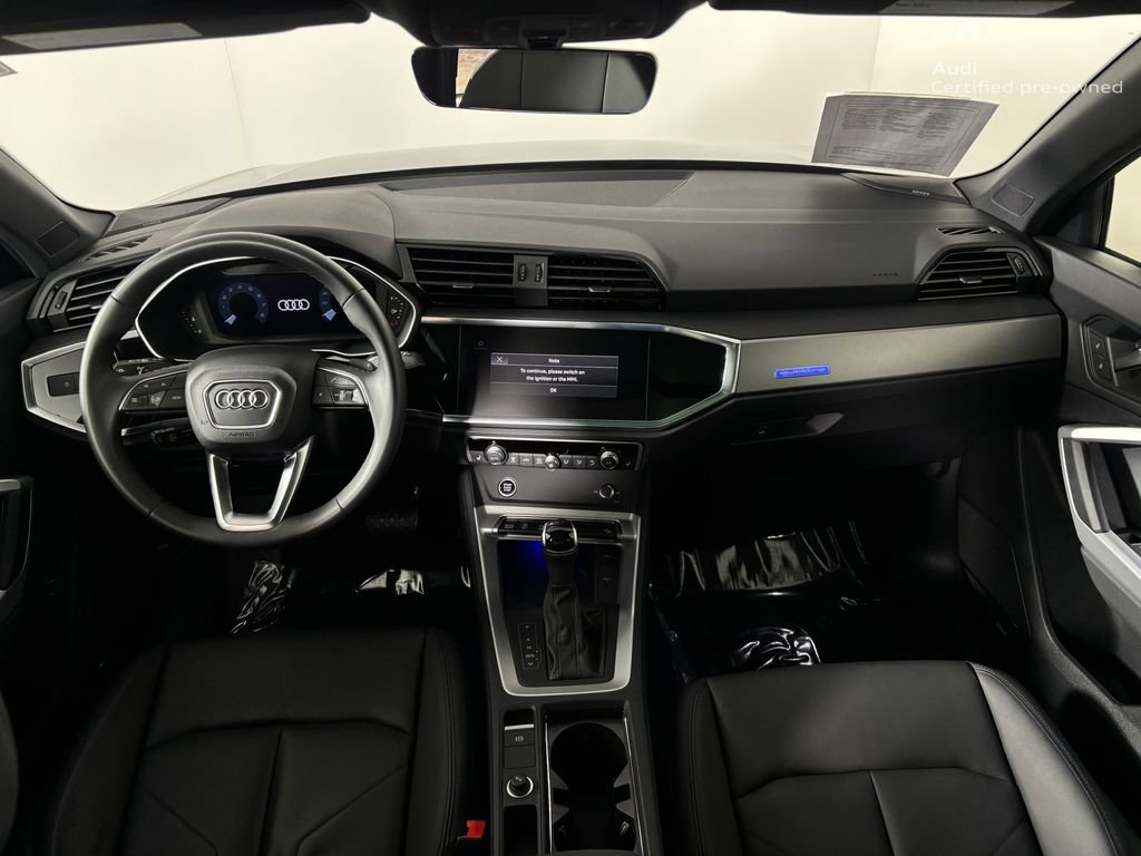 Certified 2025 Audi Q3 2.0T Premium Plus w/ Premium Plus Package AWD/4WD image 17