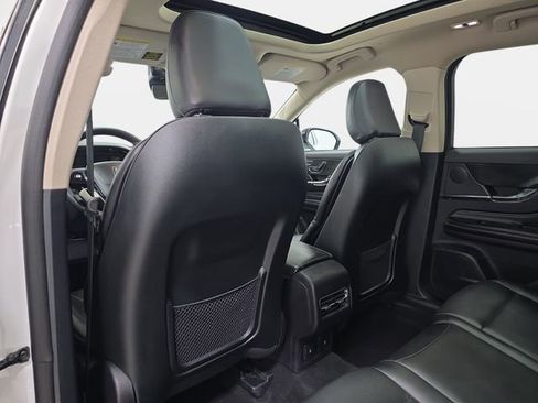 Used 2023 Lincoln Corsair AWD w/ Equipment Group 101A image 10