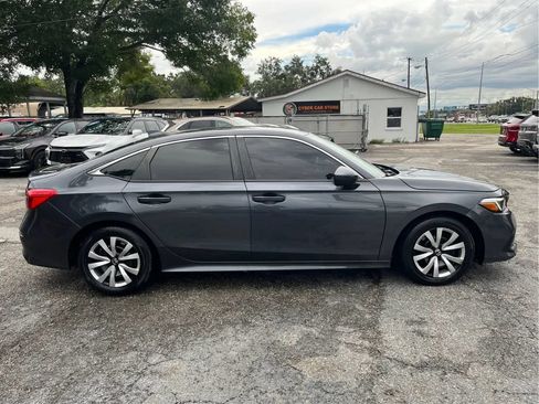 Used 2022 Honda Civic LX image 4