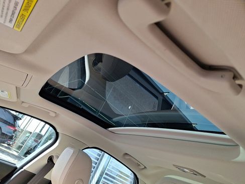 Used 2016 Jaguar XF Prestige image 14