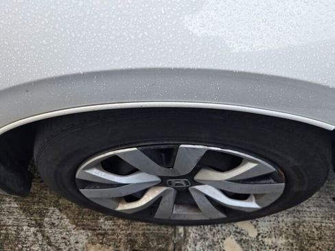 Used 2024 Honda Civic LX image 9