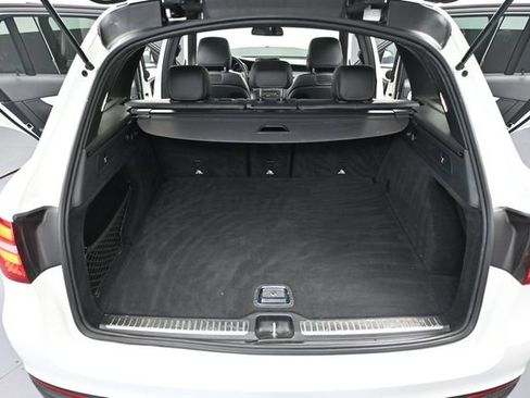 Used 2019 Mercedes-Benz GLC 300 image 40