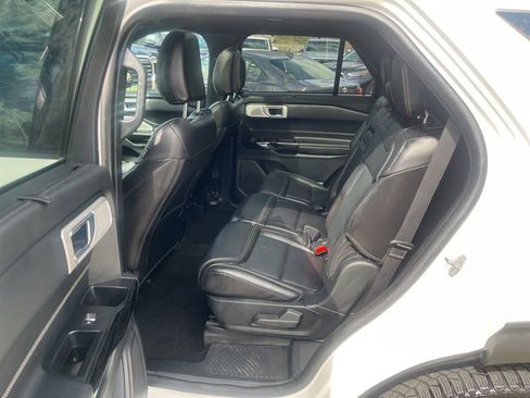Used 2021 Ford Explorer ST w/ ST Street Pack image 6