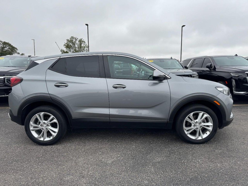 Certified 2023 Buick Encore GX Preferred w/ Cold Weather Comfort Package AWD/4WD image 1