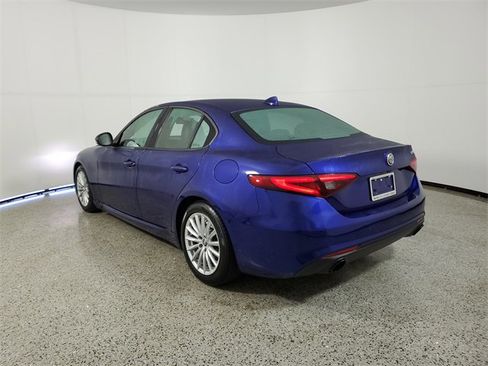 Used 2022 Alfa Romeo Giulia Sprint image 3