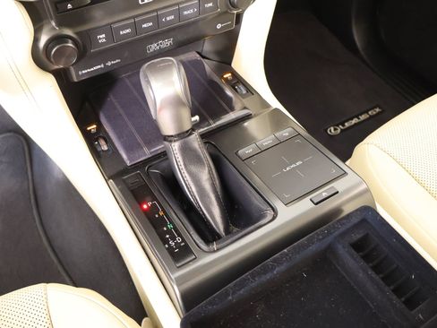 Used 2023 Lexus GX 460 Premium image 7