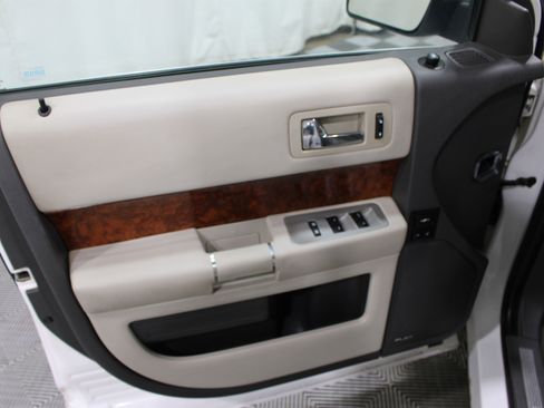 Used 2012 Ford Flex Limited w/ Equipment Group Order Code AWD/4WD image 6
