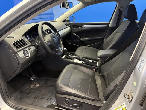 Used 2013 Volkswagen Passat 2.5 SE image 13