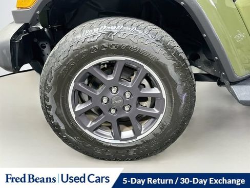 Used 2022 Jeep Gladiator Overland w/ Popular Equipment Package AWD/4WD image 37