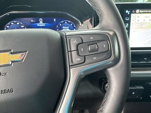 Used 2025 Chevrolet Silverado 1500 LT AWD/4WD image 31