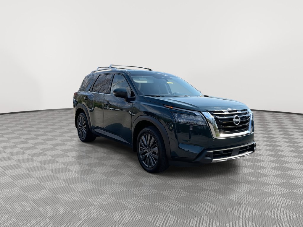 Certified 2025 Nissan Pathfinder SL w/ SL Premium Package FWD image 3