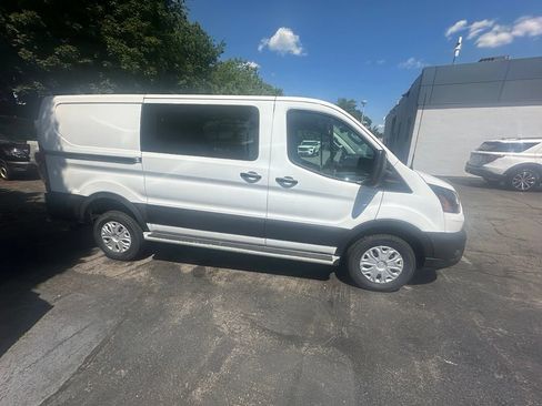 Used 2025 Ford Transit 250 Low Roof w/ Exterior Upgrade Package RWD image 4