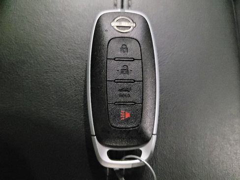 Used 2025 Nissan Sentra S FWD image 32