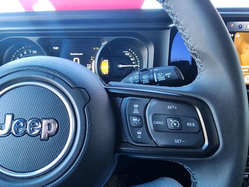 Used 2025 Jeep Wrangler Unlimited Sport S 4xe image 40