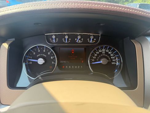 Used 2011 Ford F150 King Ranch image 16