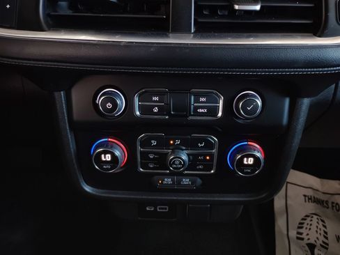 Used 2022 Chevrolet Tahoe 4WD image 28