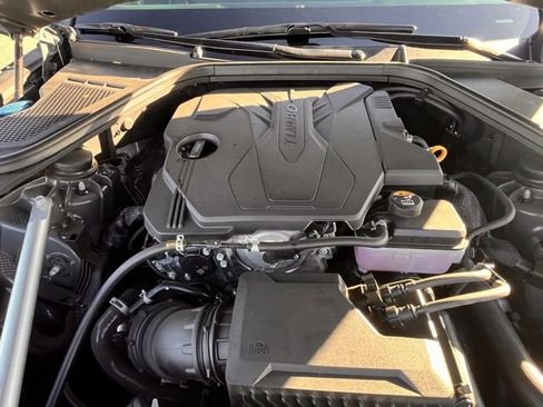 Used 2025 Genesis G80 2.5T image 29