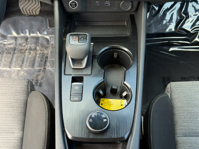 Used 2023 Nissan Rogue SV AWD/4WD image 18