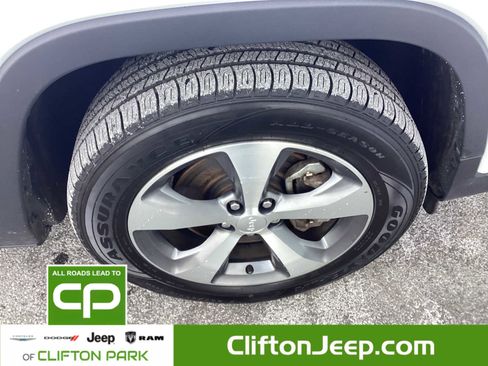 Certified 2021 Jeep Cherokee Limited w/ Elite Package image 33