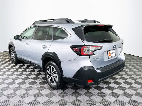 Certified 2024 Subaru Outback Premium image 6