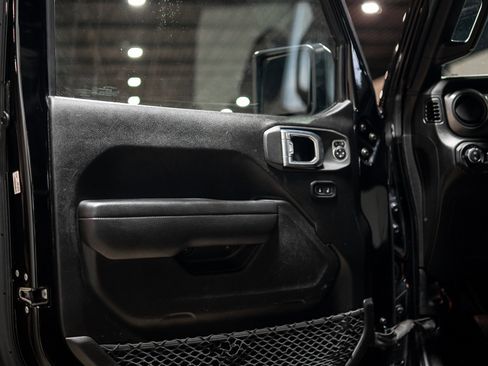 Used 2022 Jeep Gladiator Sport image 36