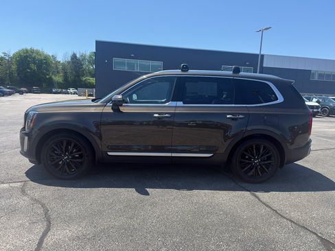 Used 2021 Kia Telluride SX w/ Towing Package FWD image 6