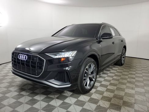 Used 2023 Audi Q8 Premium Plus w/ Premium Plus Package image 4