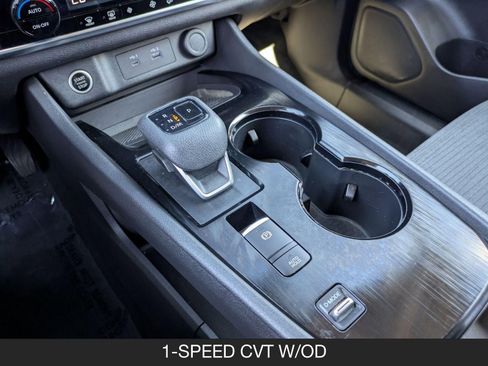 Used 2023 Nissan Rogue SV image 16