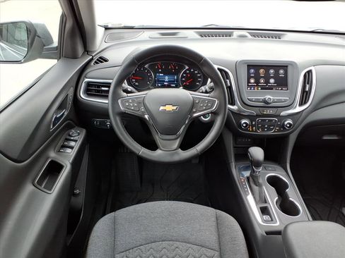 Used 2024 Chevrolet Equinox LT w/ LPO, Floor Liner Package image 7