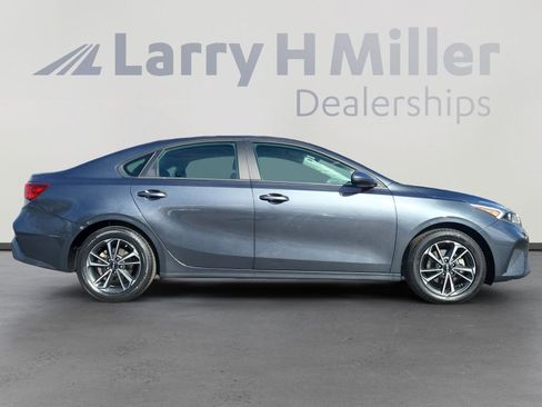 Used 2024 Kia Forte LXS image 7