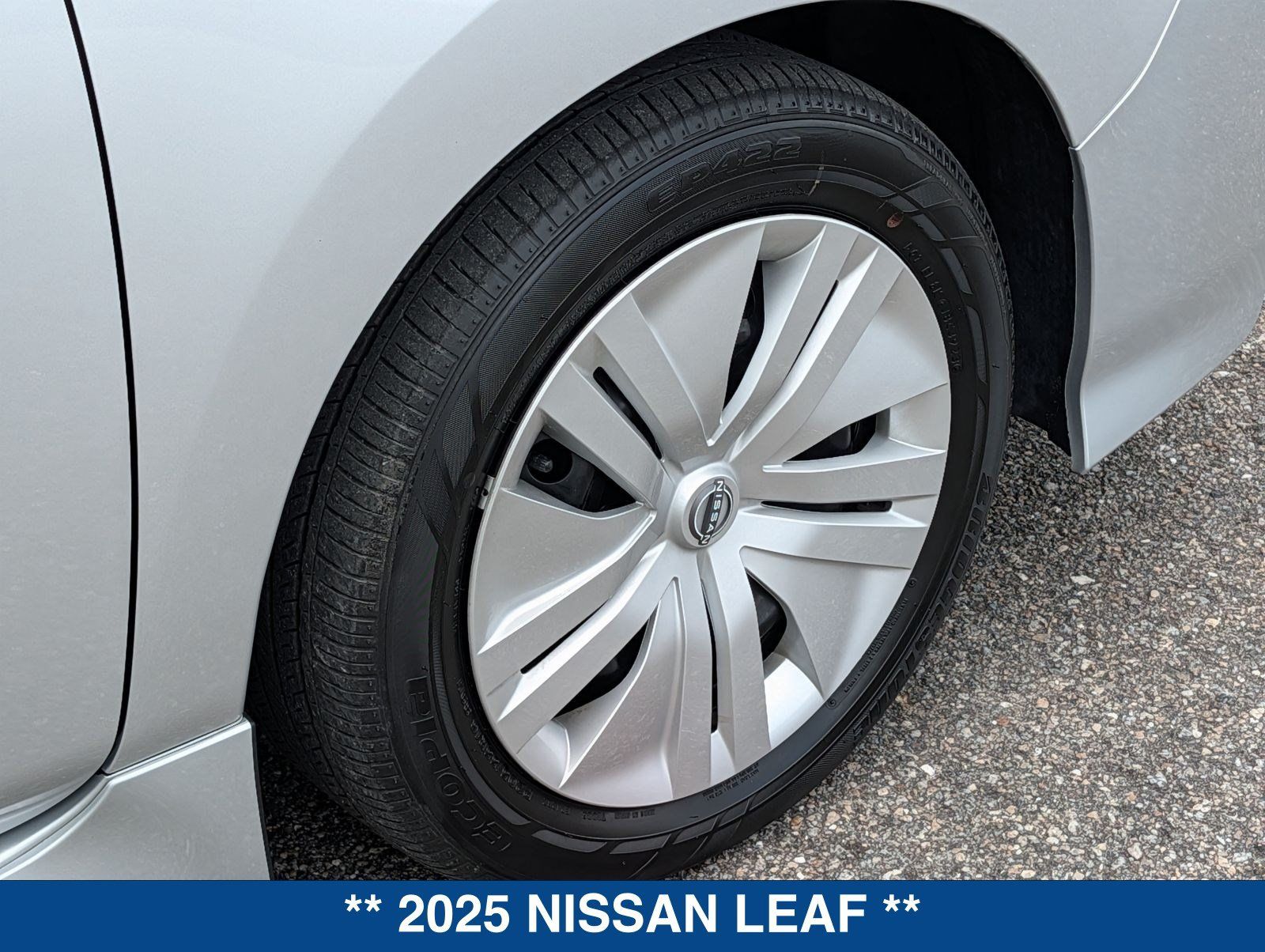 Used 2025 Nissan Leaf S w/ Protection Package FWD image 13