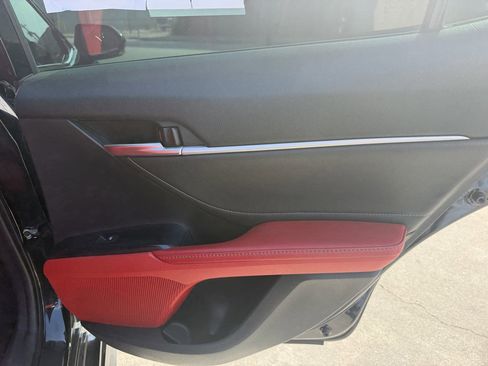 Used 2018 Toyota Camry XSE FWD image 23