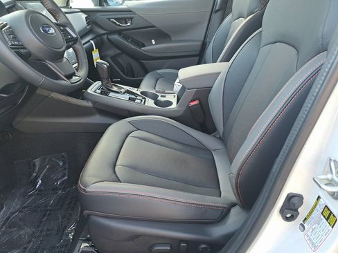 Certified 2025 Subaru Crosstrek 2.5i Limited w/ Crosstrek Mirror Package image 26
