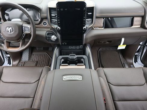 New 2025 RAM 1500 Limited image 23