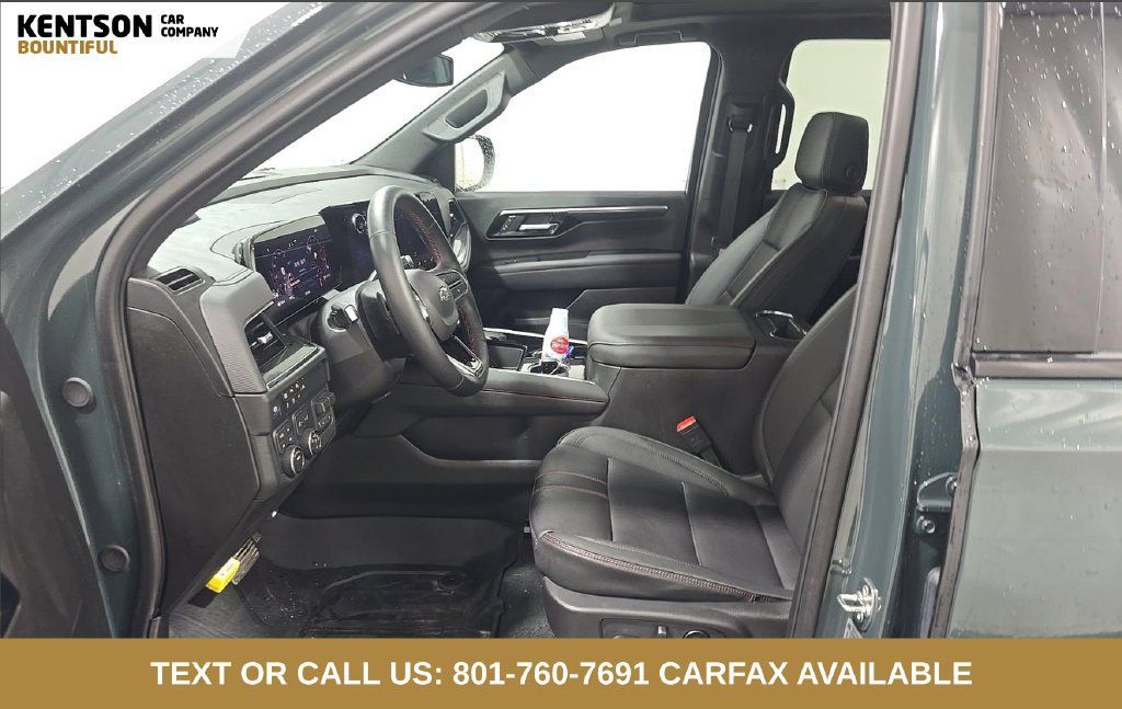 Used 2026 Chevrolet Suburban RST w/ Comfort Package AWD/4WD image 4