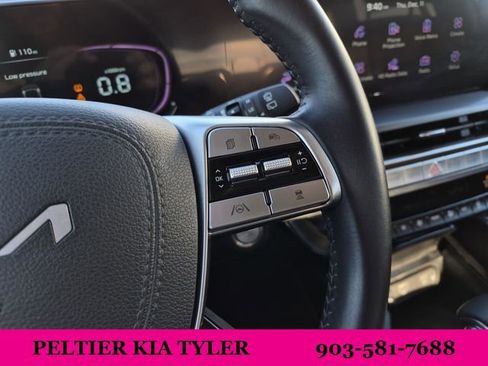 Certified 2025 Kia Telluride S image 39