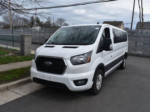 Used 2025 Ford Transit 350 XLT image 2