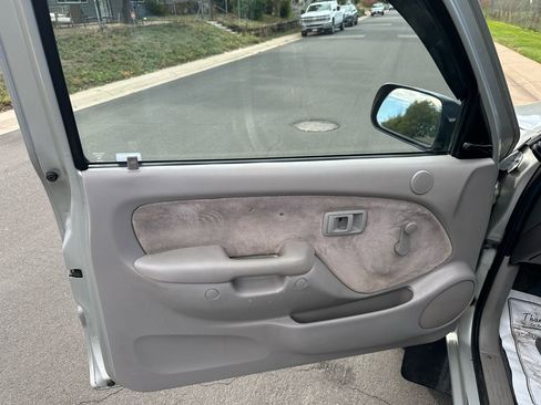 Used 2001 Toyota Tacoma 4x4 Xtracab image 31