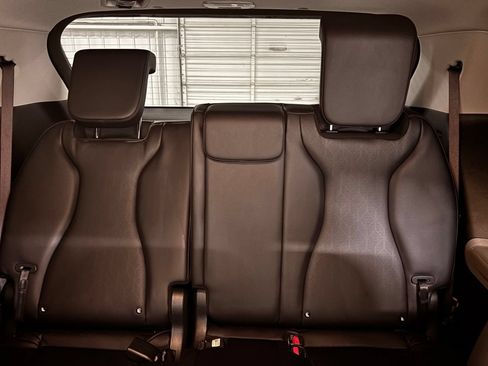 Used 2026 Kia Carnival FWD image 20