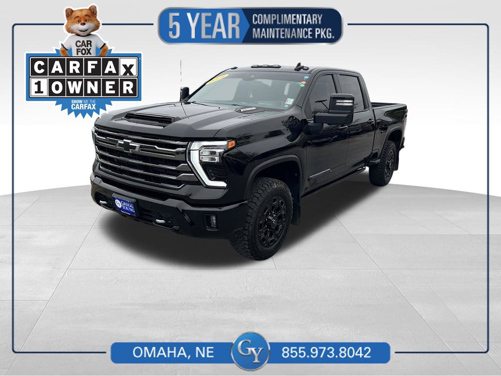 Used 2024 Chevrolet Silverado 3500 High Country w/ Technology Package AWD/4WD image 1