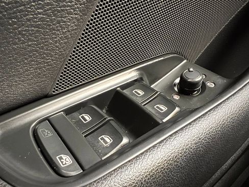 Used 2015 Audi A3 2.0T Premium image 41