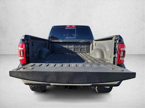 Used 2022 RAM 2500 Laramie AWD/4WD image 6