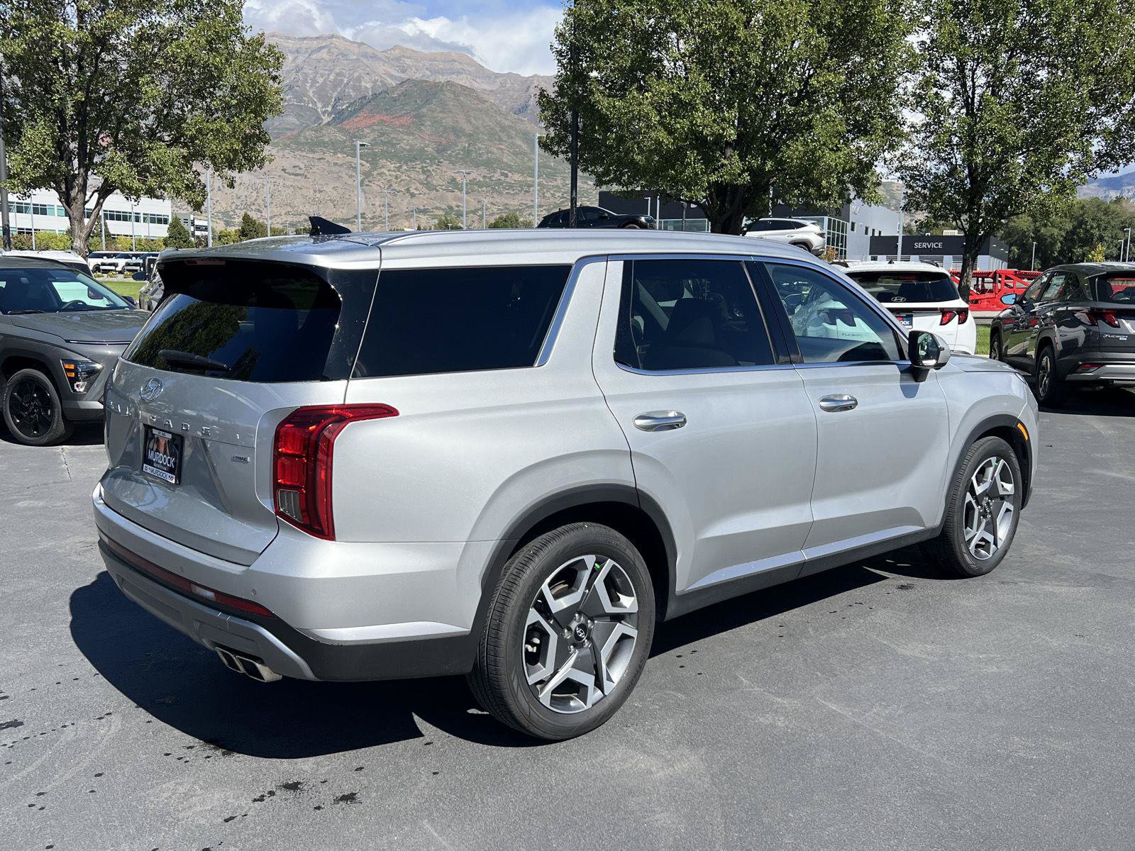Used 2024 Hyundai Palisade SEL AWD/4WD image 16