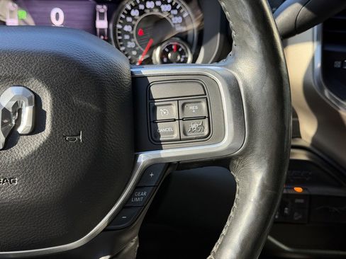 Used 2019 RAM 2500 Laramie w/ Night Edition image 20