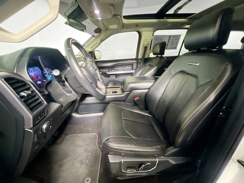 Used 2021 Ford Expedition Platinum image 14