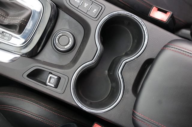 Used 2015 Chevrolet SS RWD image 38