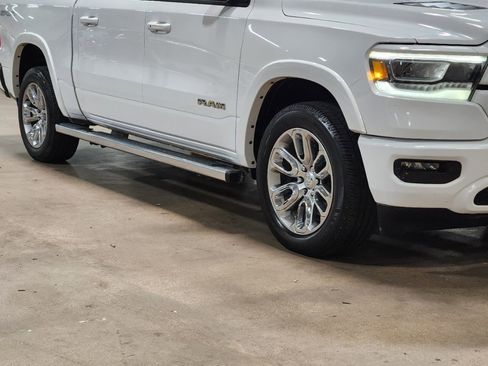 Used 2022 RAM 1500 Laramie AWD/4WD image 16