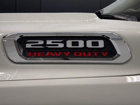 Used 2022 RAM 2500 Laramie AWD/4WD image 44