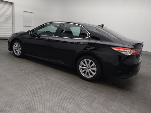 Used 2020 Toyota Camry LE FWD image 3
